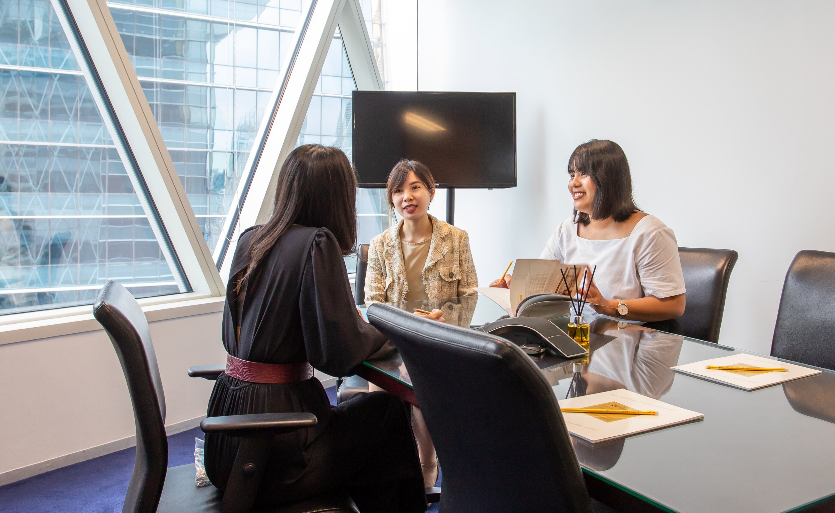 virtual-office-singapore-servcorp-3.jpg